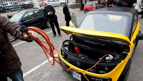 Lietuvos pa&scaron;to &bdquo;Tazzari Zero&ldquo; elektromobilis