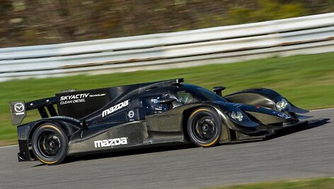 Dyzelinis &bdquo;Mazda&ldquo; lenktyninis bolidas