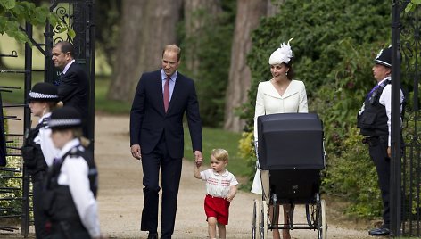 Princas Williamas ir Kembridžo hercogienė Catherine su vaikais