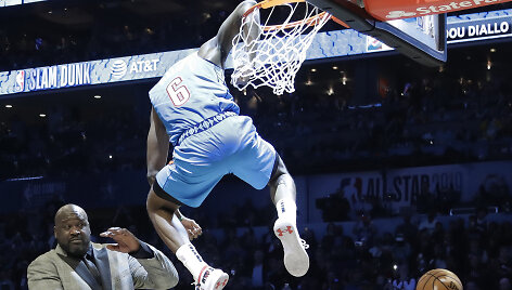 Hamidou Diallo dėjimas per Shaqą