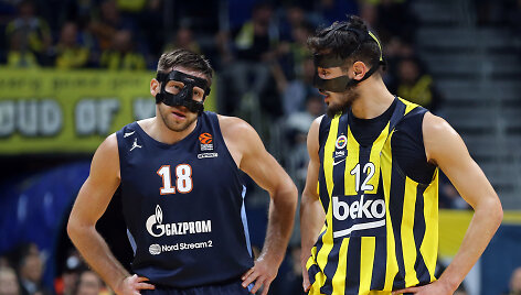Jevgenijus Voronovas ir Nikola Kaliničius