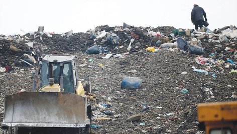 Po teismo sprendimo neliko jokių kliūčių plėsti Zabieliškio sąvartyną, tačiau rajono savivaldybės vadovai neketina nuleisti rankų ir pasiduoti – mūšis pralaimėtas, bet karas tęsis. 