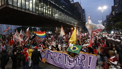 Dilmą Rousseff palaikantis protestas