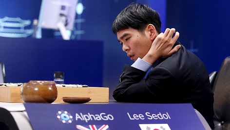 „AlphaGo“ prieš Lee Se-dolį