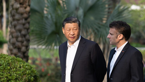 Prancūzijos prezidentas Emmanuelis Macronas ir Kinijos lyderis Xi Jinpingas
