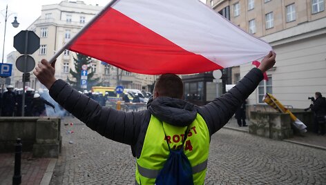 Aleksandra Szmigiel / REUTERS