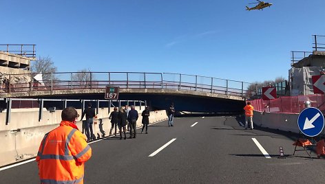 Italijoje greitkelyje palei Adrijos jūrą įgriuvo viadukas