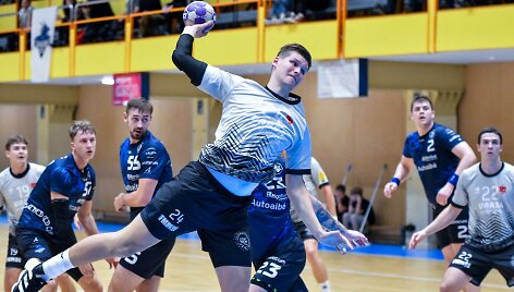 Klaipėdos &bdquo;Dragūno&ldquo; ir Alytaus &bdquo;Varsos-Stronglaso&ldquo; rungtynėse pergalę &scaron;ventė alyti&scaron;kiai, nugalrėję 37:29.