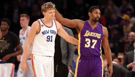 Mindaugas Kuzminskas ir Metta World Peace