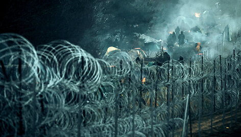 Migrantai Baltarusijoje prie sienos su Lenkija
