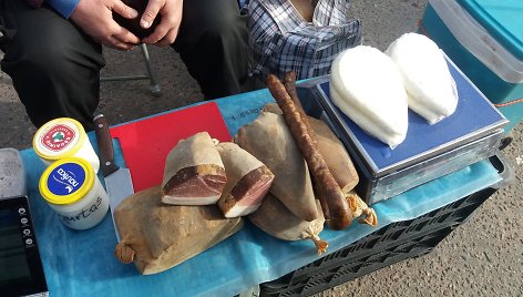 Pardavinėjama mėsa Aleksoto turguje