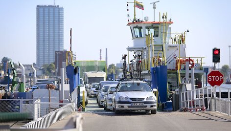 Pirmadienis prie perkėlos į Kur&scaron;ių neriją