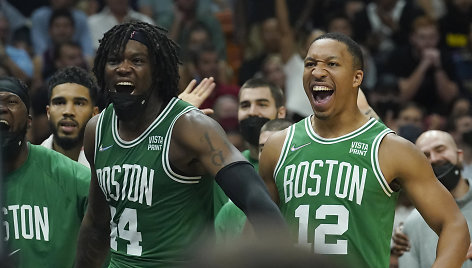 „Celtics“ žaidėjai Robertas Williamsas ir Grantas Williamsas