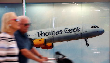 „Thomas Cook“ sustabdė visus skrydžius