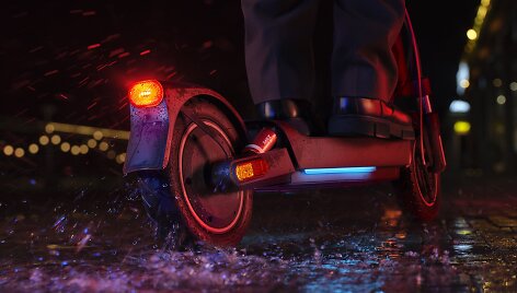 Laikykitės! Atkeliavo naujieji &bdquo;Xiaomi Electric Scooter 5 Pro&ldquo; ir &bdquo;Xiaomi Electric Scooter 5 Max&ldquo; &ndash; daugiau galios ir komforto, didesnis saugumas