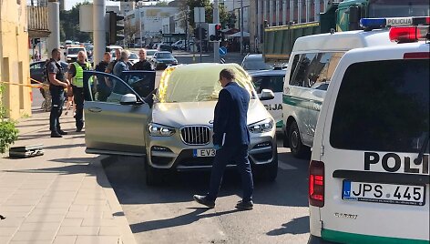 Automobilyje &Scaron;vitrigailos gatvėje nu&scaron;auta moteris