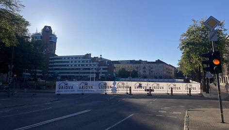 Atgimimo aik&scaron;tėje jau vyksta teritorijos i&scaron;valymo darbai
