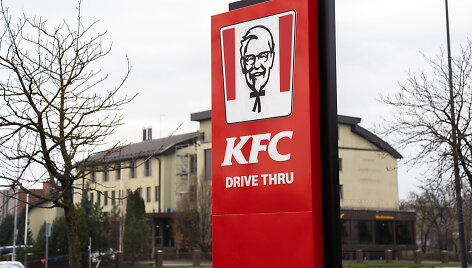 Puikios žinios legendinės KFC vi&scaron;tienos fanams: Kaune atidarytas ilgai lauktas pirmasis restoranas