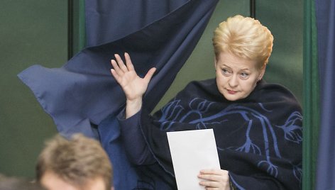 Prezidentė Dalia Grybauskaitė iš anksto balsuoja savivaldybių tarybų rinkimuose 