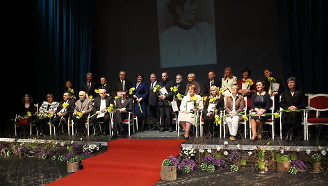 Gabrielės Petkevičaitės-Bitės atminimo medalio &bdquo;Tarnaukite Lietuvai&ldquo; laureatai