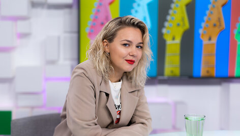 Po muzikinės pauzės 15min studijoje &ndash; atlikėja Monika Linkytė 