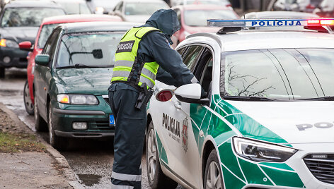 Kelių policijos reidas Tvirtovės alėjoje