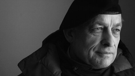 Poetas, eseistas, vertėjas Kornelijus Platelis