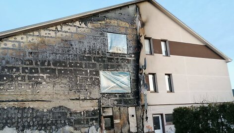&Scaron;iaulių rajone įsikūrusios Volosovų &scaron;eimynos namuose kilo gaisras 