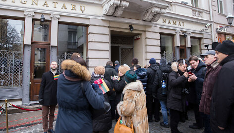 Nepriklausomybės Akto pristatymo akimirka