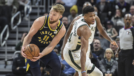 Domantas Sabonis ir Giannis Antetkounmpo