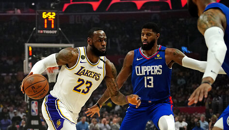 LeBronas Jamesas prie&scaron; Paulą George'ą