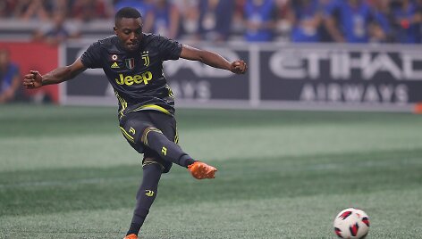 Leandro Fernande&scaron;as su &bdquo;Juventus&ldquo; apranga