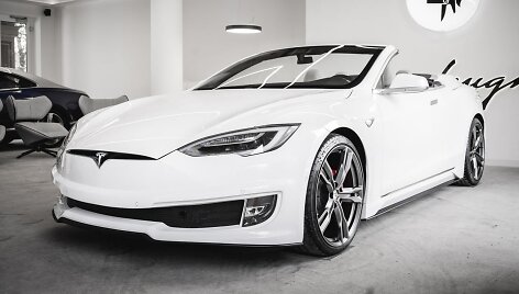 &bdquo;Tesla Model S&ldquo; kabrioletas 