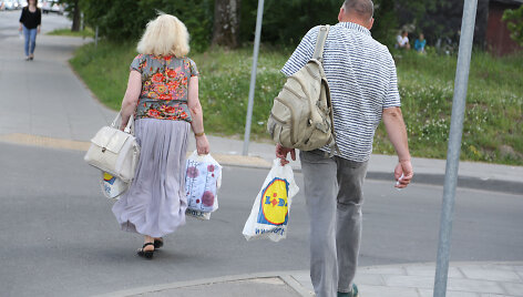 Po darbų vilniečiai suskubo į naujai atidarytas &bdquo;Lidl&ldquo; parduotuves