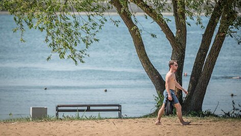 Sutvarkytas Kauno marių paplūdimys