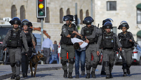 Izraelio pareigūnai sulaiko palestinietį