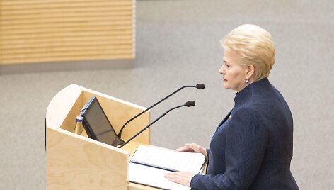Prezidentė Dalia Grybauskaitė skaito metinį prane&scaron;imą