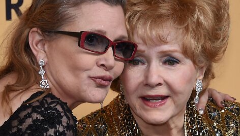 Carrie Fisher ir Debbie Reynolds (2015 m. sausis)