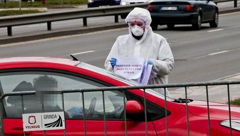 Mobili koronaviruso mėginių paėmimo stotelė Vilniuje