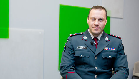 15min studijoje &mdash; policijos generalinis komisaras Linas Pernavas