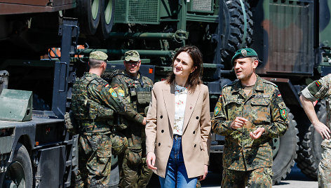 Seimo pirmininkė Rukloje domėjosi karių gyvenimo sąlygomis