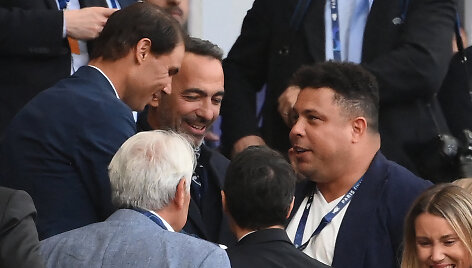 Brazilijos futbolo legenda Ronaldo ir teniso žvaigždė Rafaelis Nadalis.
