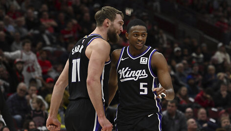 Domantas Sabonis ir De'Aaronas Foxas