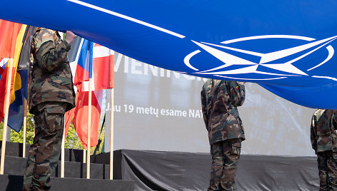 Prieš NATO susitikimą – informacinė ataka: tvirtina, kad Vilniumi nebepasitikima