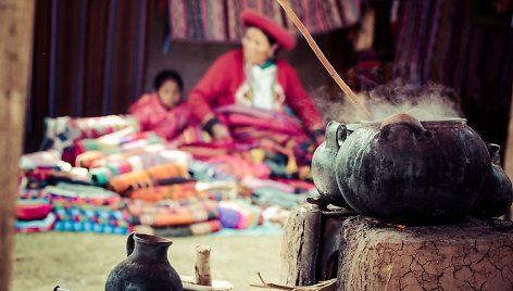 Žmonės Peru dairosi šamanų