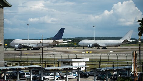 Niekas nežino, kam priklauso jau daugybę mėnesių Kvala Lumpūro oro uoste besiilsintys &bdquo;Boeing 747-200F&ldquo;.