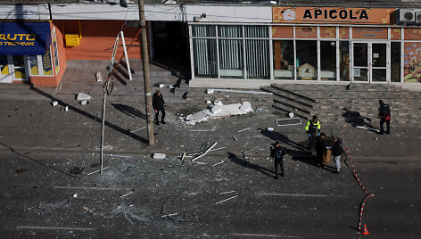 Rusijos dronas pataikė į daugiabutį Rumunijoje / INQUAM PHOTOS / via REUTERS