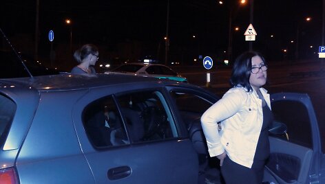 Reido akimirka: &bdquo;Nissan Almera&ldquo; vairuotoja