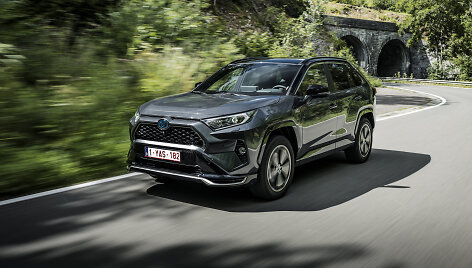 Miesto visureigis &bdquo;Toyota RAV4 Plug-in Hybrid&ldquo;