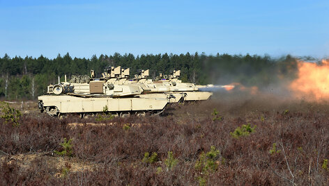 Karinės pratybos su JAV kariuomenės tankais &bdquo;Abrams&ldquo;